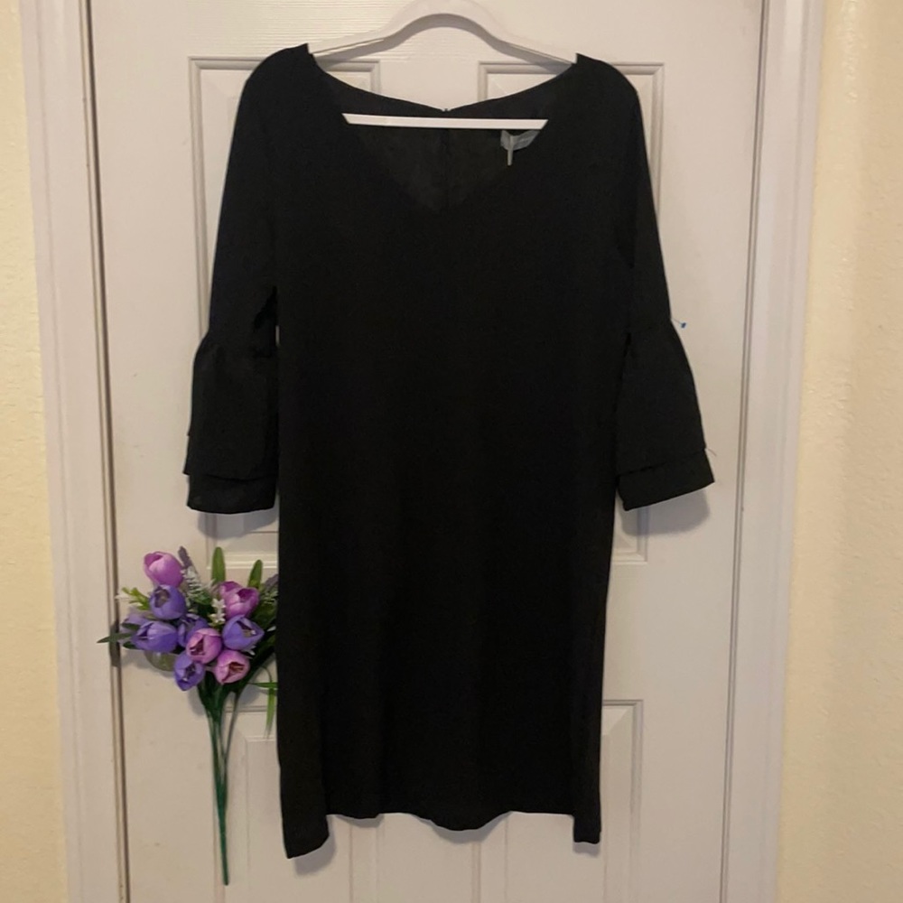 Black belongsei dress